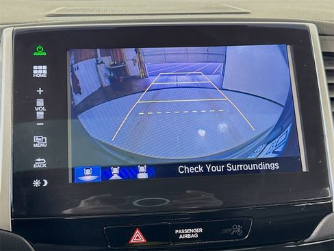 Used 2016 Honda Pilot Touring image 41