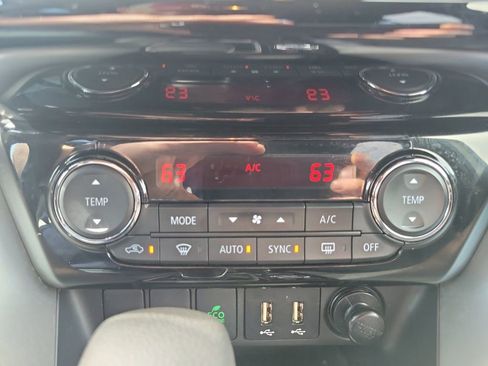 Used 2025 Mitsubishi Eclipse Cross SE image 32