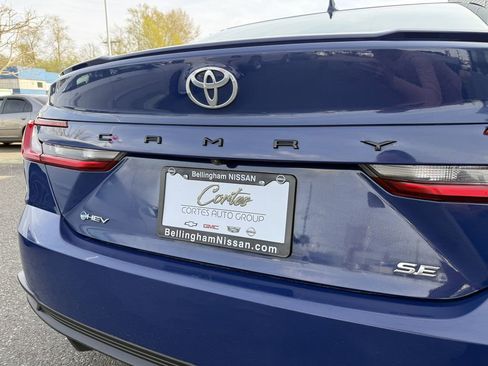 Used 2025 Toyota Camry SE FWD image 10