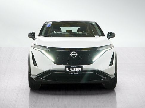 Used 2024 Nissan Ariya AWD image 9