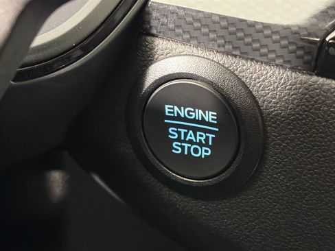 Certified 2025 Ford Escape ST-Line Select AWD/4WD image 23
