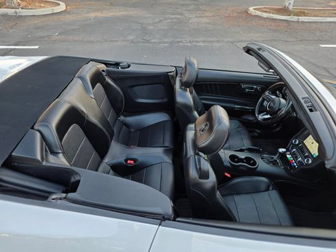 Used 2019 Ford Mustang GT Premium RWD image 15