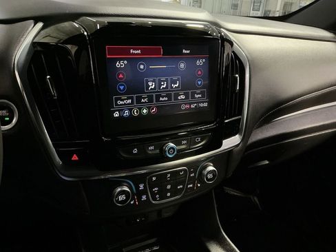 Used 2023 Chevrolet Traverse LT AWD/4WD image 22