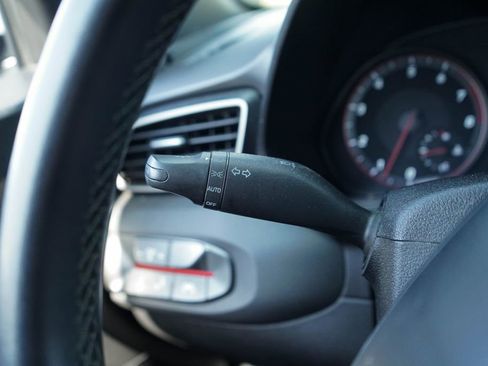 Used 2019 Hyundai Veloster Turbo image 30