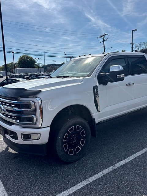 Used 2024 Ford F250 Platinum w/ FX4 Off-Road Package AWD/4WD image 16