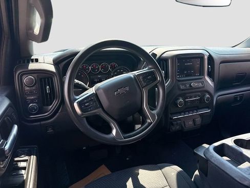 Used 2021 Chevrolet Silverado 1500 Custom Trail Boss w/ Safety Confidence Package AWD/4WD image 18