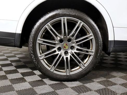 Used 2017 Porsche Cayenne Platinum Edition w/ Premium Package Plus (PJX) image 73