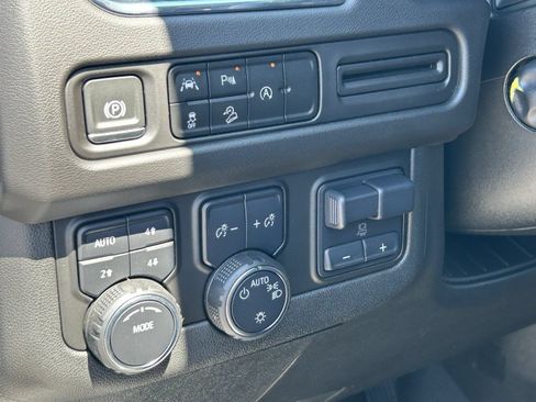 Used 2023 Chevrolet Tahoe Premier w/ Max Trailering Package AWD/4WD image 28