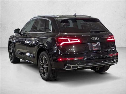 Used 2020 Audi Q5 e Premium Plus w/ Premium Plus Package image 9