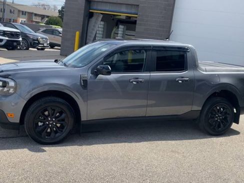Certified 2024 Ford Maverick Lariat w/ Black Appearance Package image 5