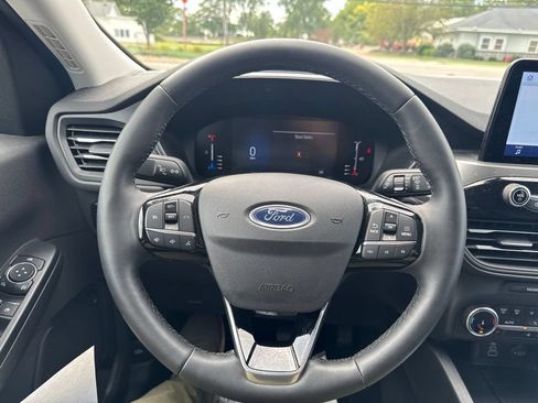 Used 2024 Ford Escape Active AWD/4WD image 16