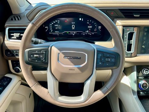 Used 2022 GMC Yukon Denali image 36
