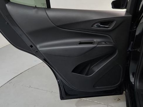 Used 2024 Chevrolet Equinox LT image 17