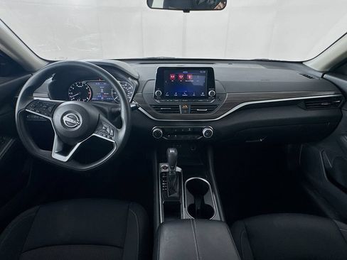 Used 2024 Nissan Altima 2.5 SV FWD image 26