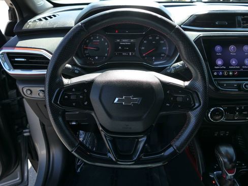 Used 2023 Chevrolet TrailBlazer RS w/ Convenience Package image 16