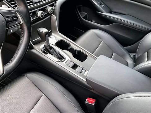 Used 2022 Honda Accord Sport image 14