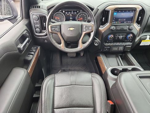 Used 2019 Chevrolet Silverado 1500 High Country w/ High Country Premium Package image 11