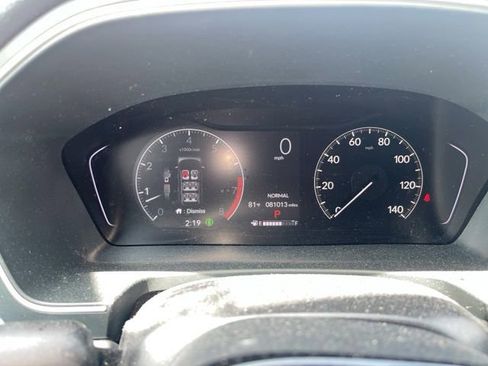 Used 2023 Honda Pilot LX image 11