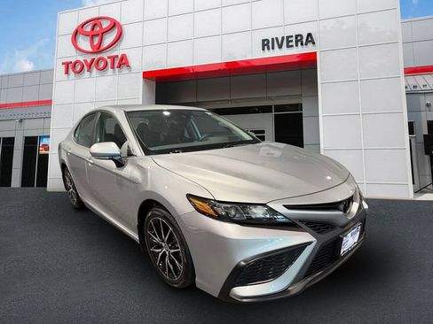 Used 2024 Toyota Camry SE w/ Cold Weather Package AWD/4WD image 2