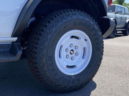 New 2026 Ford Bronco Heritage Edition AWD/4WD image 9