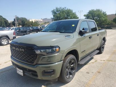 New 2025 RAM 1500 4x4 Crew Cab