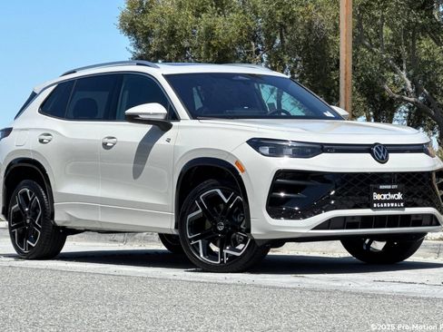 New 2026 Volkswagen Tiguan SEL R-Line AWD/4WD image 1