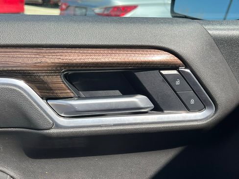 Used 2025 Chevrolet Silverado 1500 LT image 23