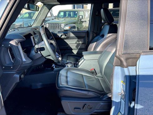Used 2025 Ford Bronco Outer Banks image 24