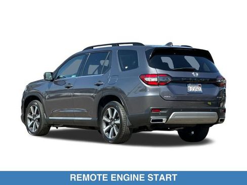 Certified 2024 Honda Pilot Touring image 9