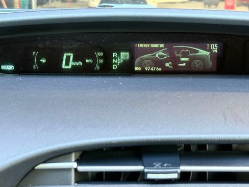 Used 2015 Toyota Prius Three FWD image 30