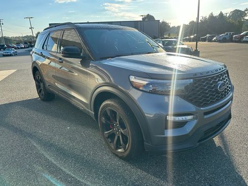 Used 2023 Ford Explorer ST w/ Equipment Group 401A AWD/4WD image 11