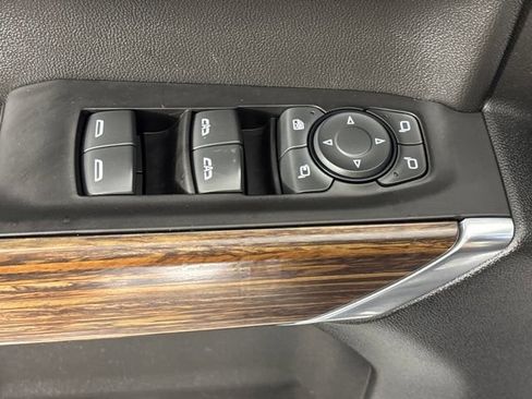 Used 2020 Chevrolet Silverado 1500 High Country w/ Safety Package II AWD/4WD image 19