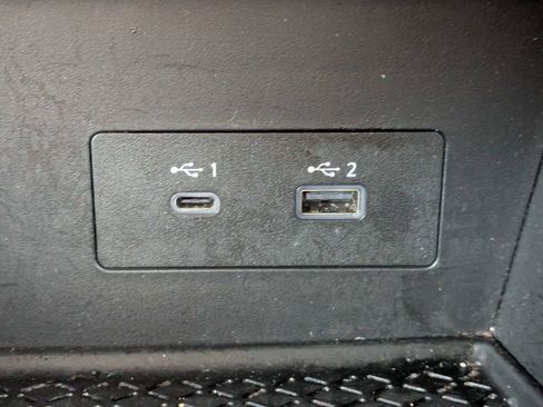 Used 2025 Nissan Pathfinder SV FWD image 22