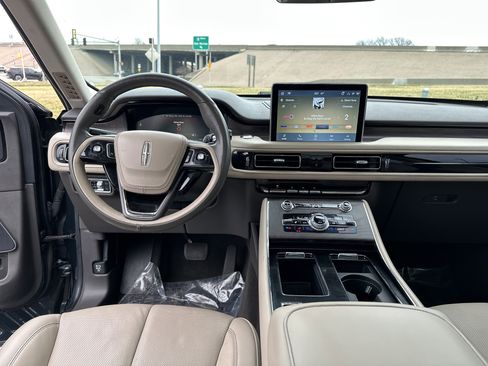 Used 2022 Lincoln Aviator Reserve w/ Equipment Group 201A image 29