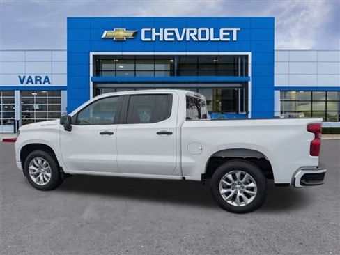 Certified 2025 Chevrolet Silverado 1500 Custom image 2