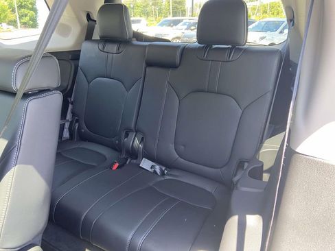 Used 2025 Honda Pilot Elite image 12