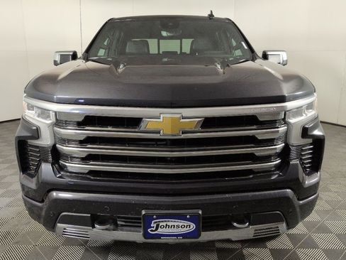 Used 2023 Chevrolet Silverado 1500 High Country w/ Technology Package AWD/4WD image 2