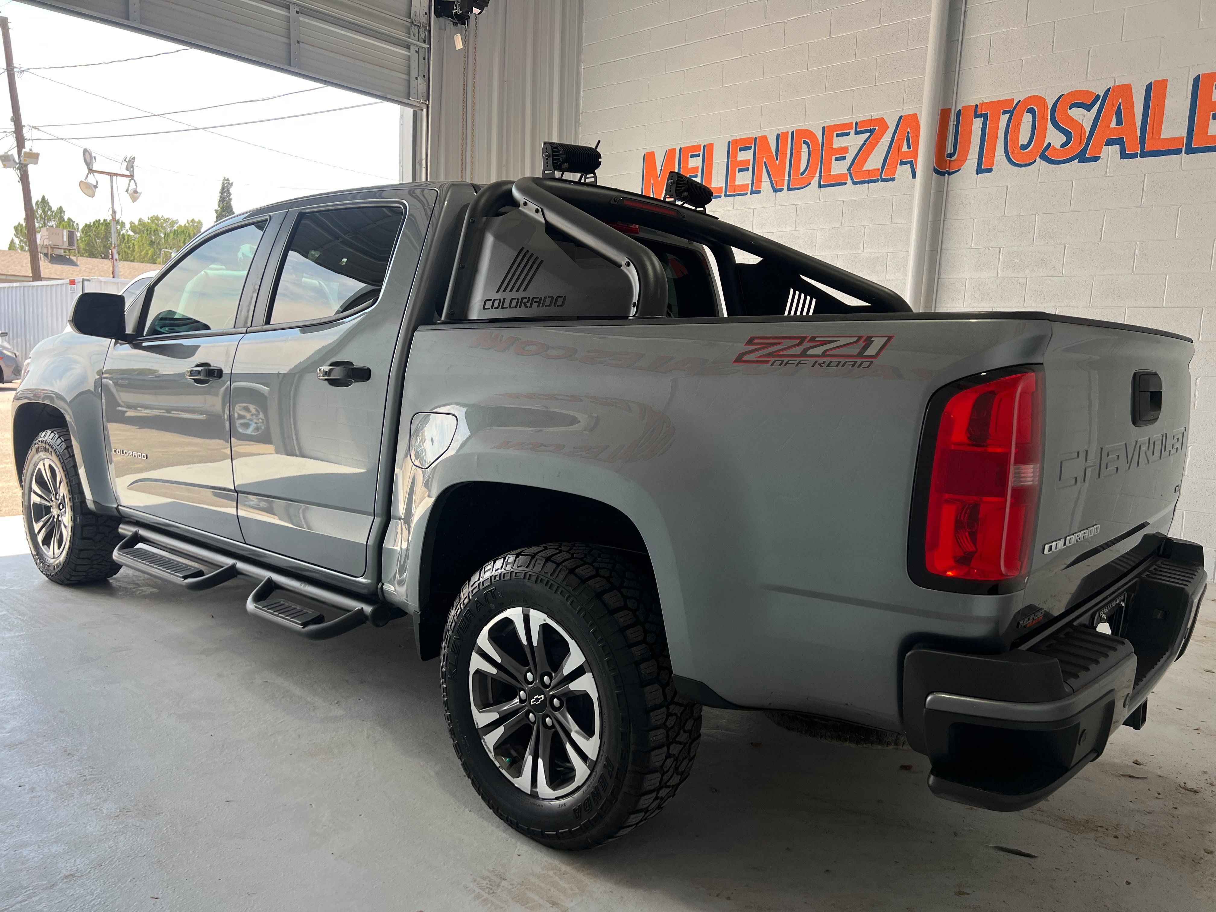 Used 2022 Chevrolet Colorado Z71 AWD/4WD image 3