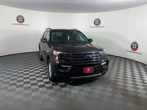 Used 2022 Ford Explorer XLT w/ Equipment Group 202A image 18