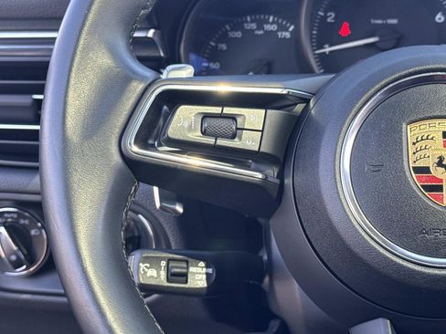 Used 2024 Porsche Macan image 4