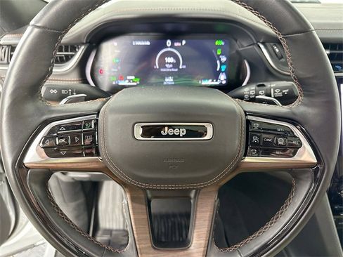 Used 2022 Jeep Grand Cherokee Summit image 23