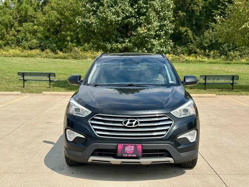 Used 2016 Hyundai Santa Fe SE AWD/4WD image 2