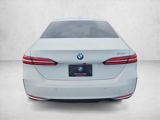 Certified 2024 BMW 530i w/ Convenience Package RWD image 7