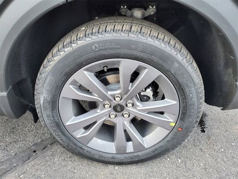 New 2026 Ford Explorer Active w/ Active Comfort Package image 34