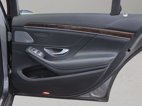 Used 2019 Mercedes-Benz S 450 4MATIC Sedan image 29