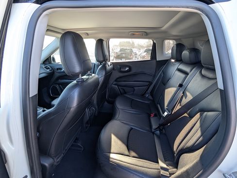 Used 2021 Jeep Compass Latitude w/ Sun and Sound Group image 13