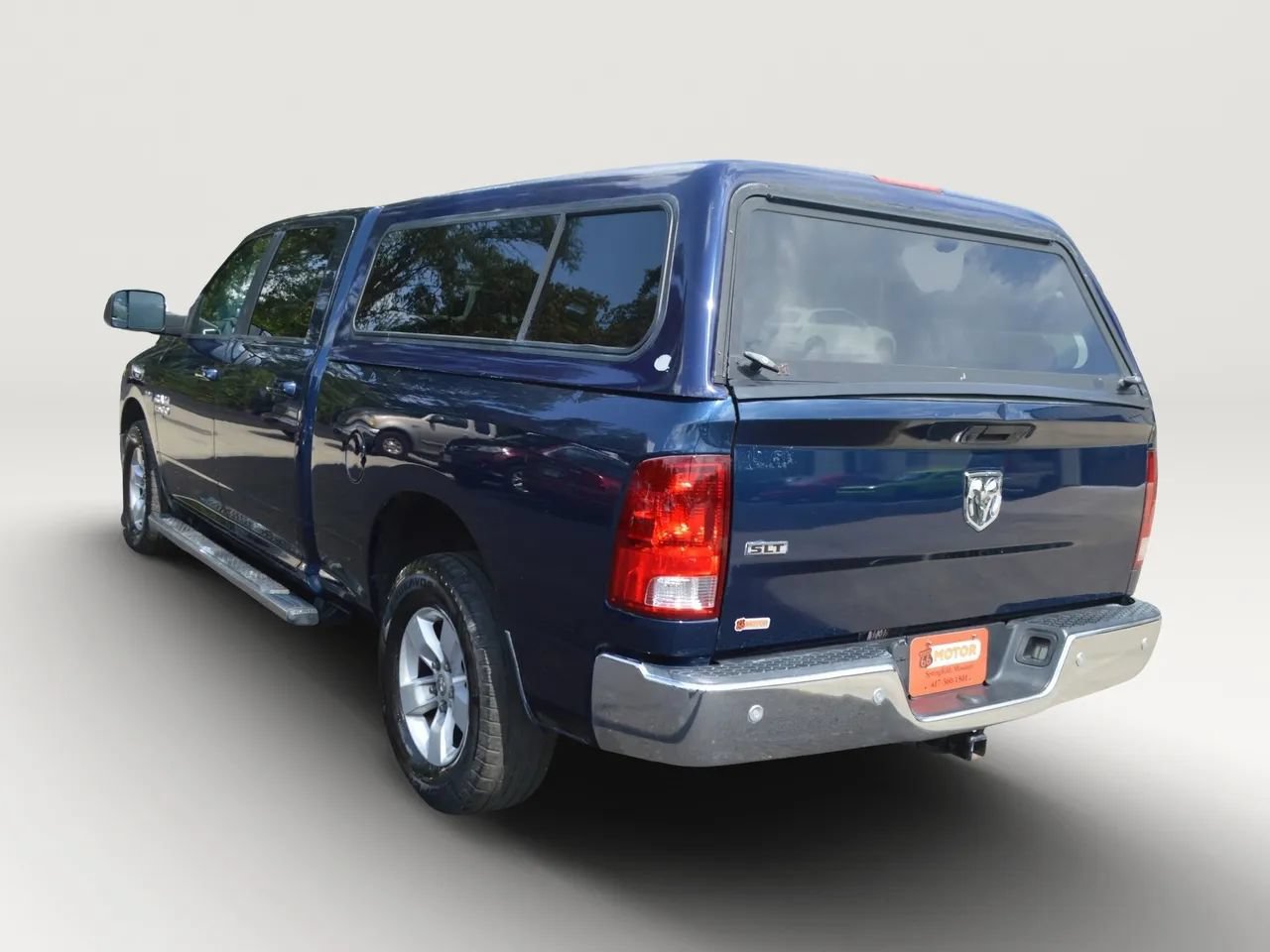 Used 2020 RAM 1500 Classic SLT w/ Luxury Group RWD image 4