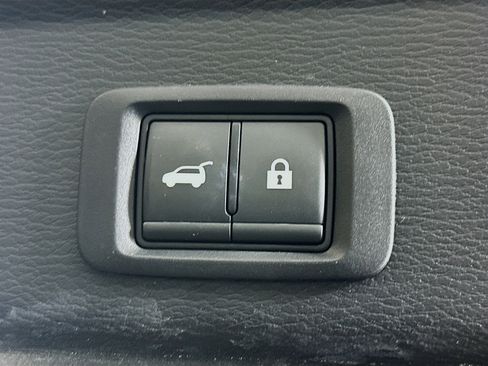Used 2024 Mitsubishi Outlander SE AWD/4WD image 30