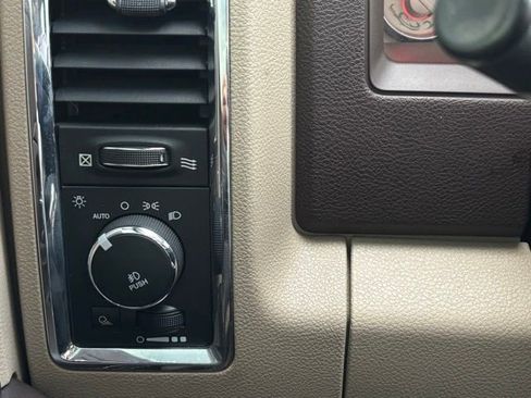 Used 2016 RAM 1500 Laramie Longhorn w/ Convenience Group image 39