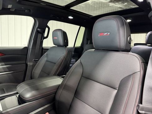 New 2026 Chevrolet Traverse Z71 w/ LPO, Floor Liner Package image 11